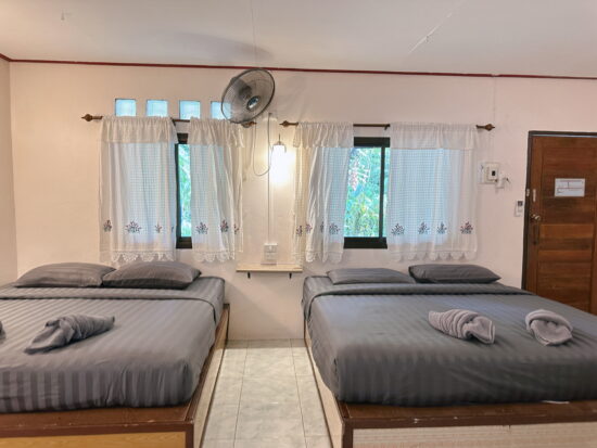 Khao Sok Jungle Hut Resort